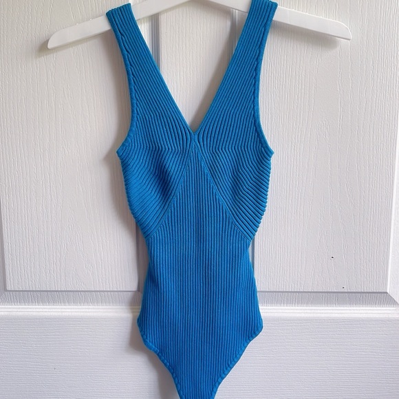 abercrombie and fitch bodysuit - Picture 4 of 5